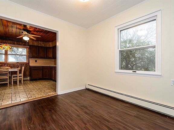 4th image of 55 Park Ave