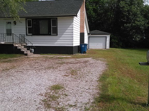 2nd image of 2820 E 35th Ave