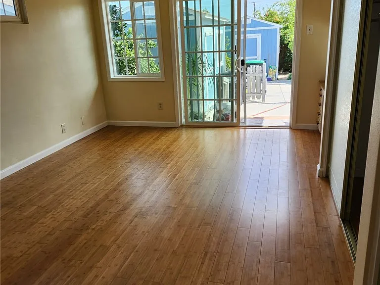 628 W Floral Dr — Photo 4