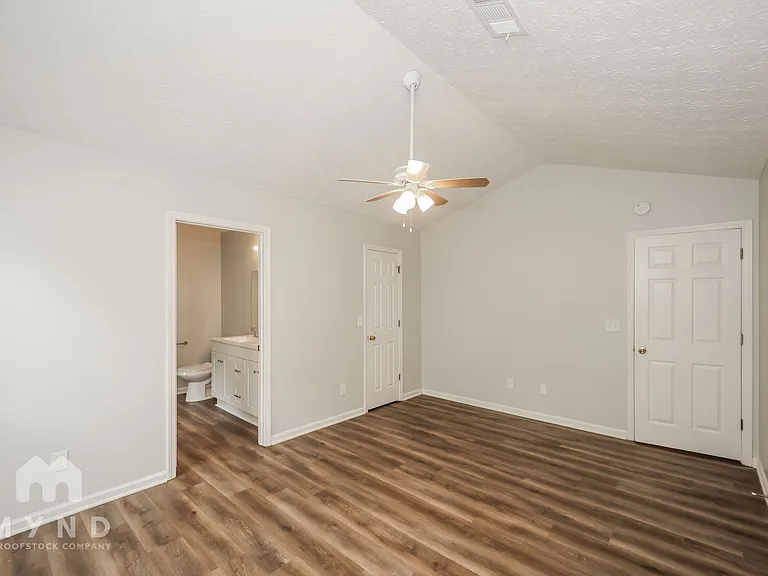 106 Bay Court Dr — Photo 14