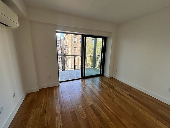 2nd image of 520 Parkside Ave Unit 3B