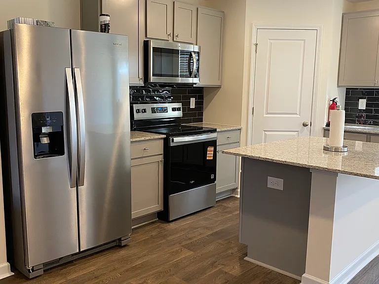 530 Seaborn Cir — Photo 6