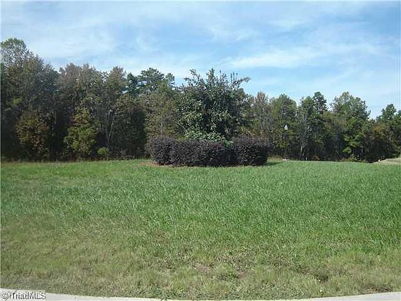 3rd image of 289 Boardwalk Ln
