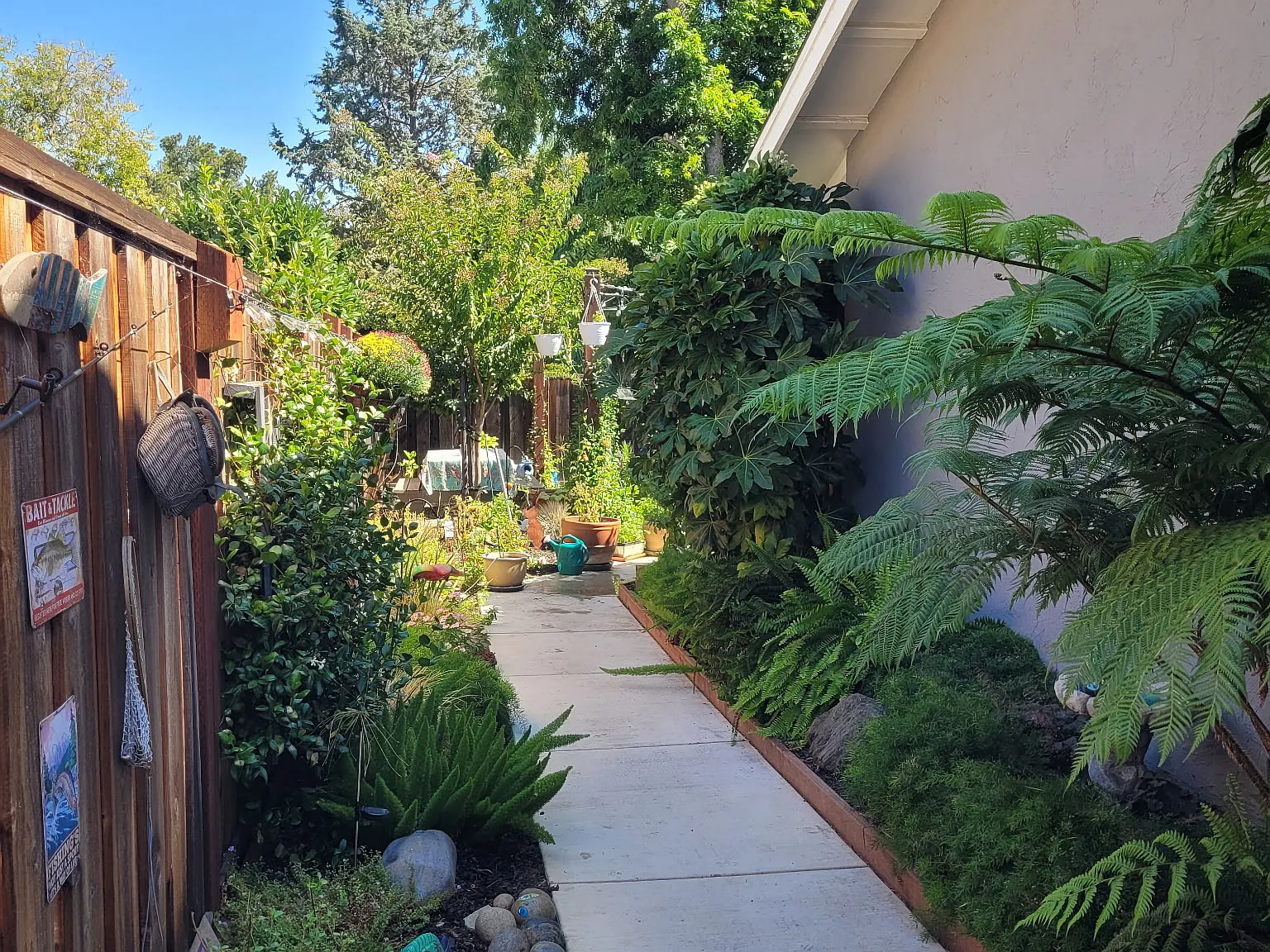 Wren Ln, Concord — Photo 2