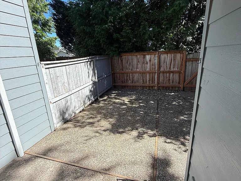 10640 SW Del Monte Dr — Photo 16