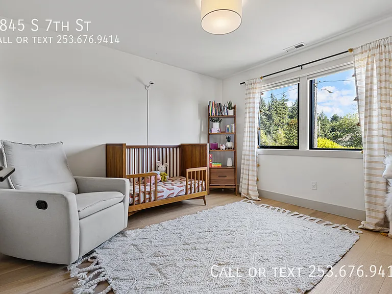 4845 S 7th St — Photo 16