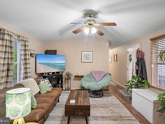 4th image of 31593 Janice Rd