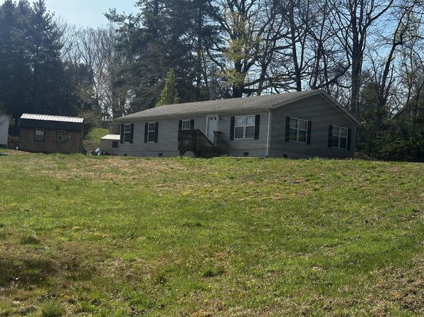 228 Rockdale Estates Way