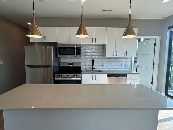 5th image of 1440 S 13th St #517