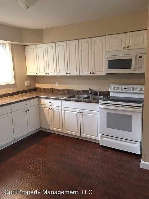 1st image of 1500 Schiller Ave APT B