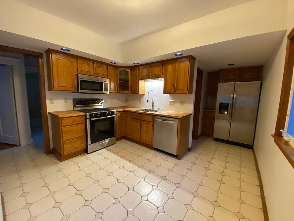 7 Gorham Rd #2