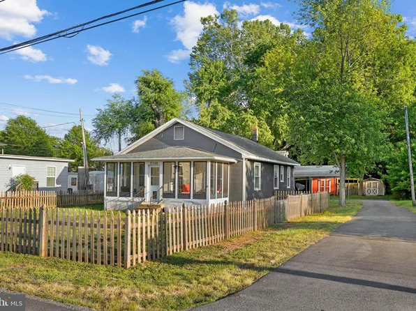17140 12th St, King George, VA 22485