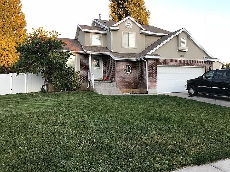 House before landscaping 