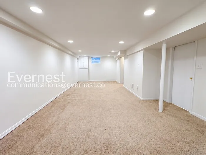 5427 Varnum St — Photo 10