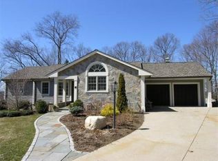 11 Dunster Rd, Needham, MA 02494