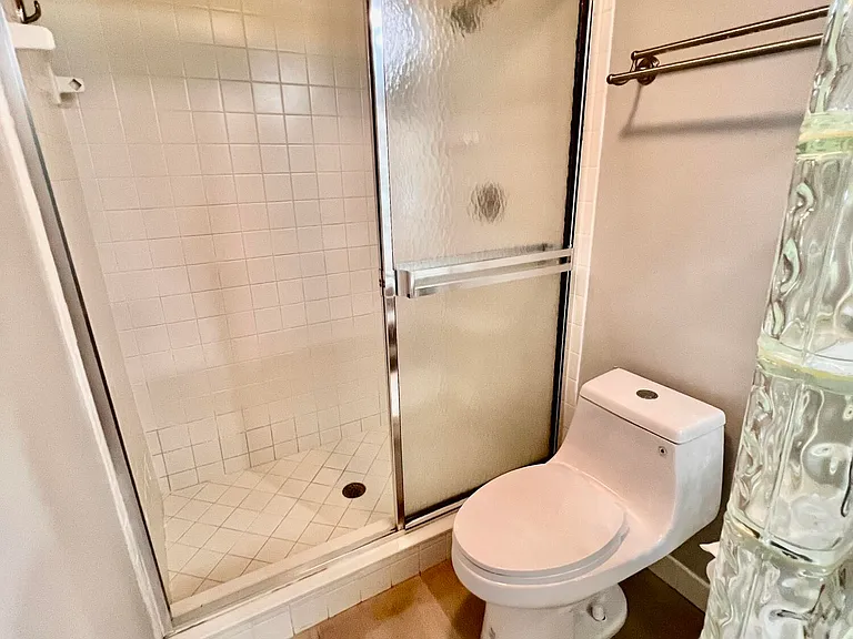 1850 Homewood Blvd — Photo 15