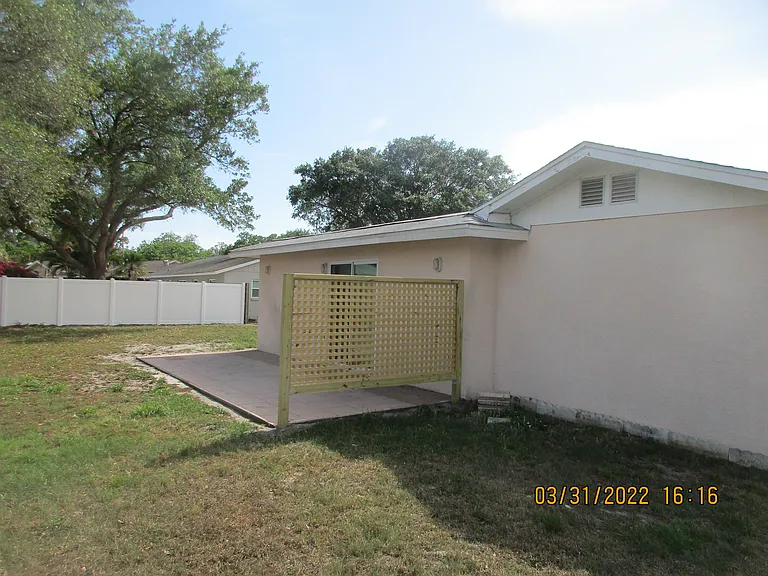 2888 Indianwood Dr — Photo 26