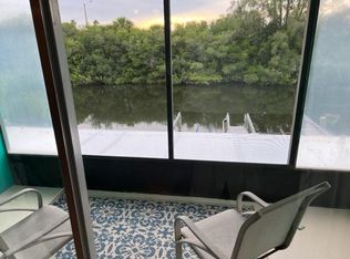 1869 Robalo Dr, Vero Beach, FL 32960