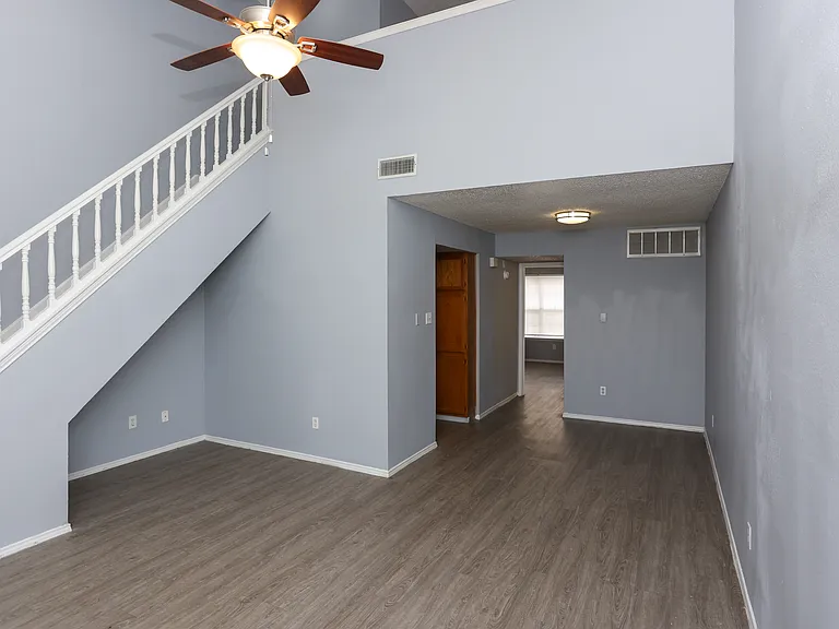 Radford Place Apartments — Photo 3