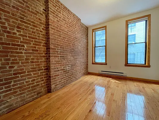 Rented by Nest Seekers International | media 8