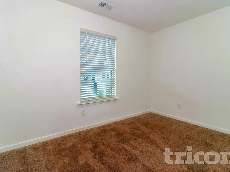 2300 Rosemary Park Ln — Photo 10