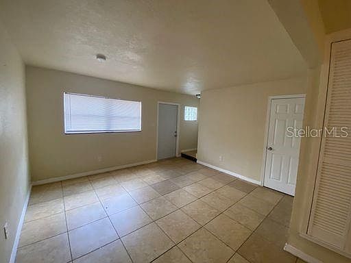 3rd image of 1081 S Deleon Ave #1083