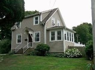 68 Metacomet Ave, Swansea, MA 02777