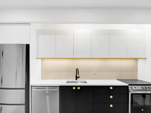 621 Madison Street image 1 of 13