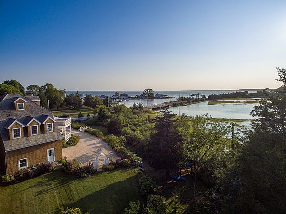 2nd image of 1 Seaside Jewel