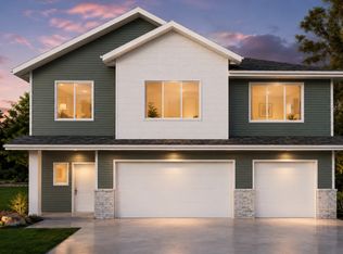 4717 Hampton Loop S, Moorhead, MN 56560