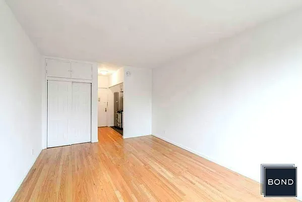 Rented by Bond New York | media 10