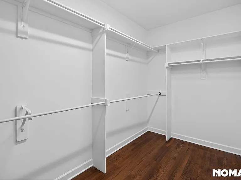 4886 Fox Springs Dr — Photo 13