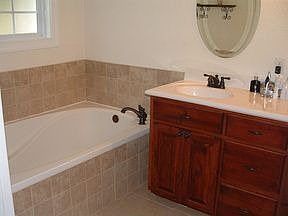 4th image of 9370 Settler Ave