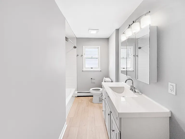 174 Maple St #3 — Photo 14
