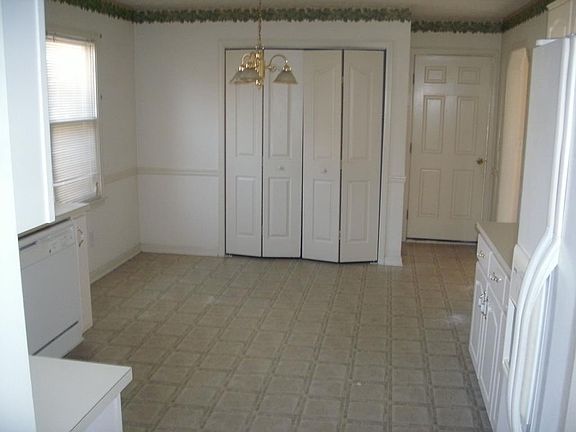 5th image of 6104 Caribou Dr