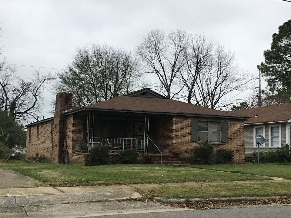 2nd image of 2626 15th St