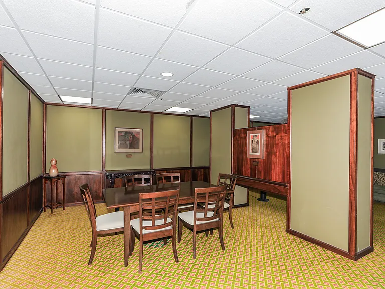 555 Hahaione St #B100 — Photo 44
