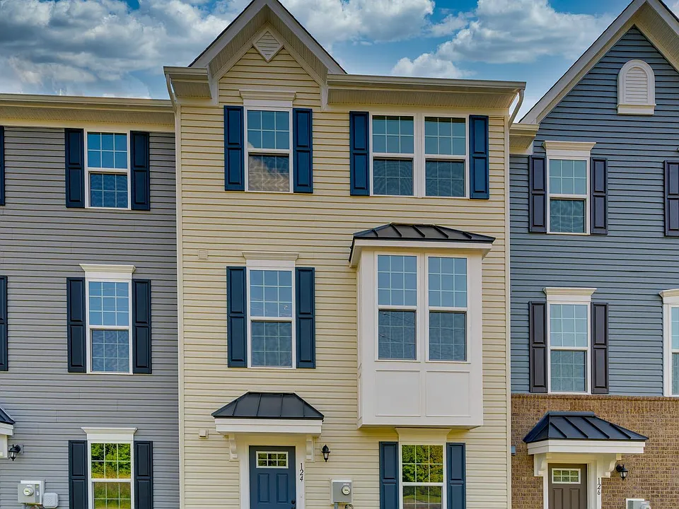 124 Bishop Way