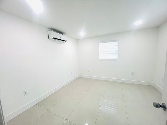 5th image of 641 SW 67th Ave #1