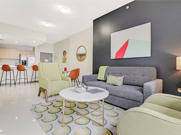 1700 SW 2nd Ave, Miami, FL