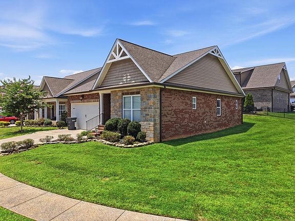 5th image of 1115 Cross Pointe Dr