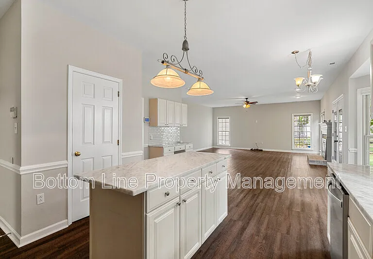 1500 Candlewyck Ct — Photo 13