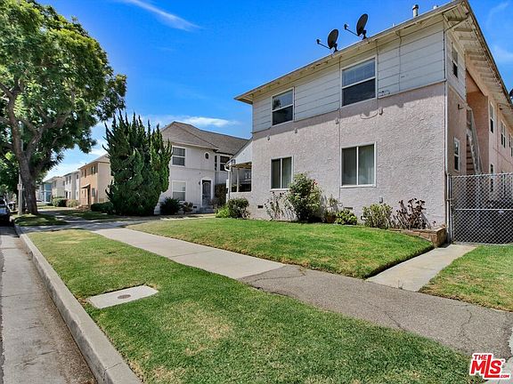 3rd image of 3663 S Victoria Ave
