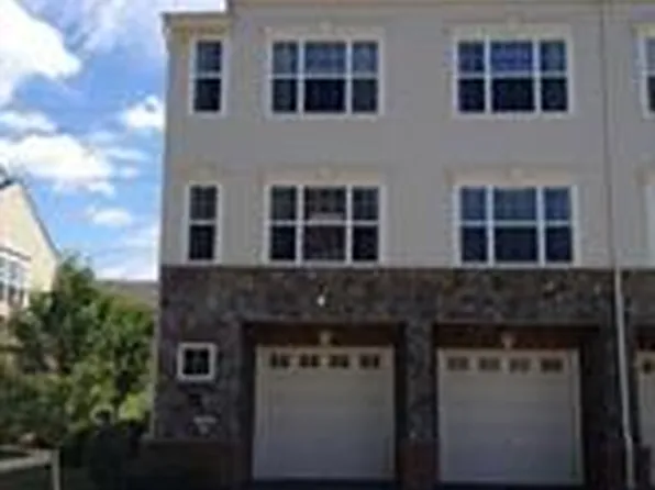 11180 Wortham Crest Cir, Manassas, VA 20109