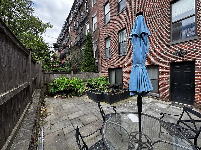 219 W Springfield St #1 — Photo 16