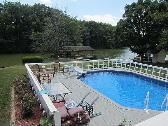 5th image of 2236 Lake Hills Dr N