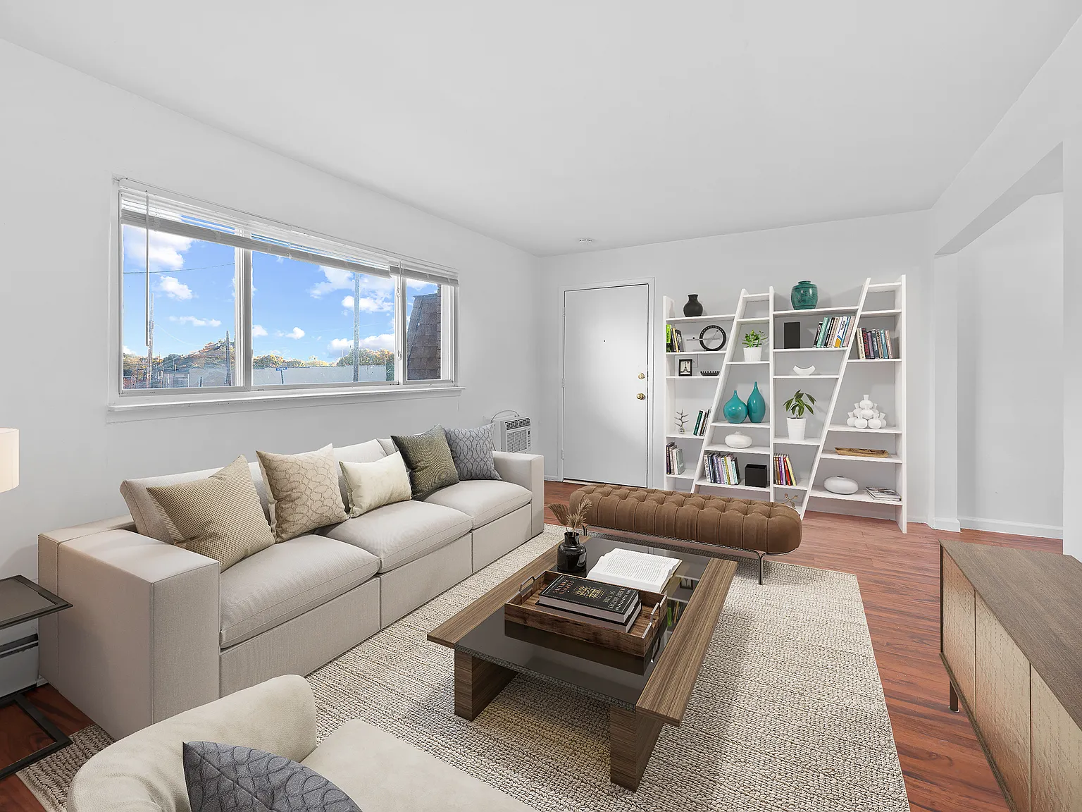 2 bed, 650 sqft, $950 — Photo 2