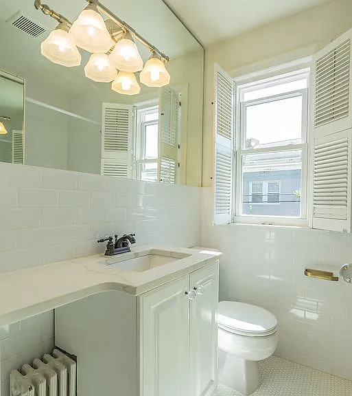 Upstairs bathroom
