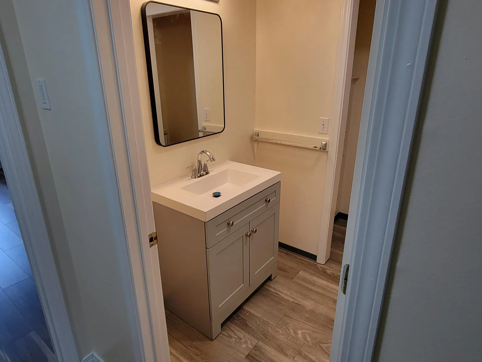 3 bed, 1420 sqft, $2,000 — Photo 2