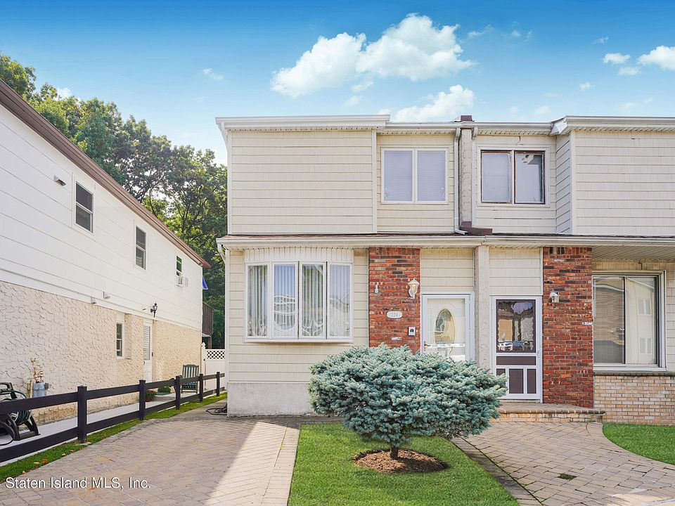 1st image of 224 Evergreen St